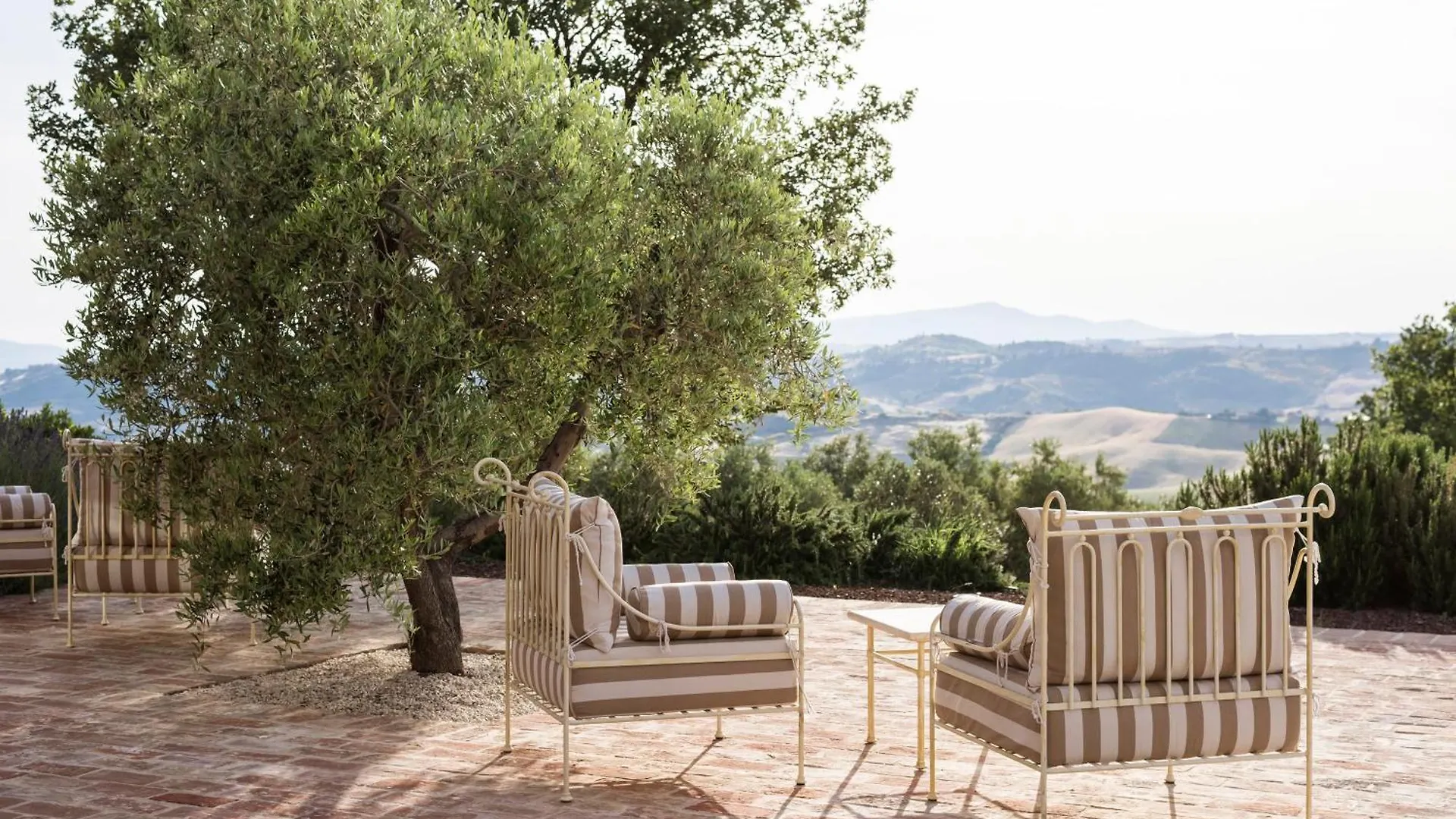 B&B Dimora Santa Margherita - Relais Di Charme 신기아노